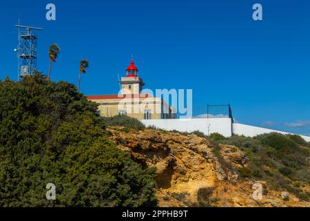 Leuchtturm bei Ponta da Piedade Stockfoto