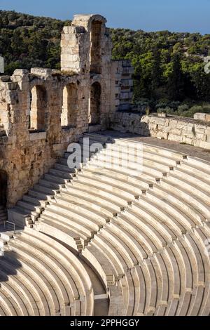 Theater des Dionysos, Überreste des antiken griechischen Theaters am südlichen Hang der Akropolis, Athen, Griechenland Stockfoto