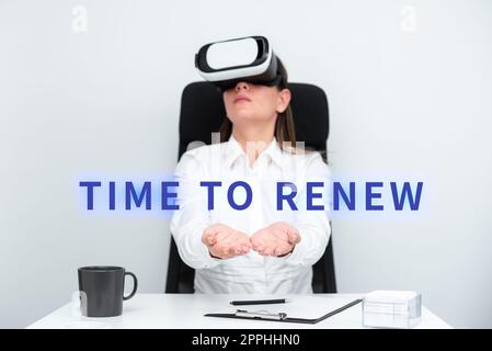 Konzeptionelle Anzeige der Erneuerungszeit. Word for Continue the Insurance Acquired Life and Property Protection Stockfoto