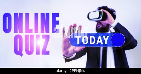 Handschriftliches Schild Online-Quiz. Ein Business Concept Game oder ein Mind Sport, die im Internet veröffentlicht werden Stockfoto