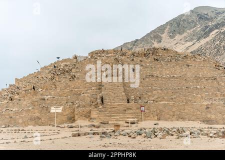 Archäologische Stätte der Karalzivilisation in Peru im Supe-Tal, von der UNESCO zum Kulturerbe der Menschheit erklärt Stockfoto