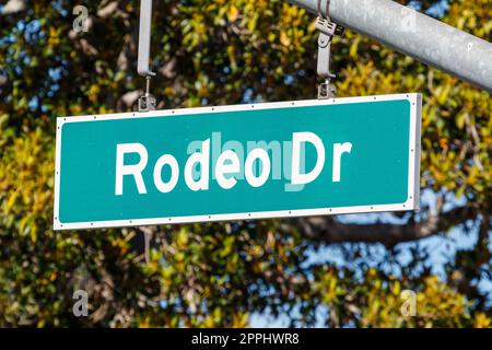 Straßenschild Rodeo Dr Drive in Beverly Hills, Los Angeles, USA Stockfoto