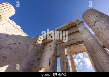 Propylaia, monumentales zeremonielles Tor zur Akropolis von Athen, Griechenland. Stockfoto