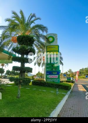 Antalya, Türkei - 11. Mai 2021: BP-Tankstelle in Antalya, Türkei Stockfoto