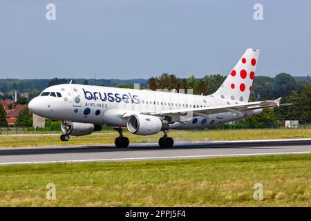 Brussels Airlines Airbus A319 Flugzeug Brüssel Flughafen in Belgien Stockfoto