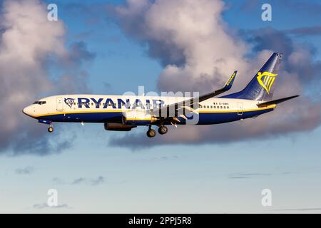 Ryanair Boeing 737-800 Flugzeug am Flughafen Lanzarote in Spanien Stockfoto