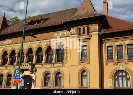 Brasov, Rumänien - 26. September 2022: George Baritiu County Library Stockfoto