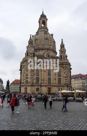 DRESDEN - 27. AUGUST 2022: Frauenkirche Dresden. Dresden ist die Hauptstadt Sachsens. Stockfoto