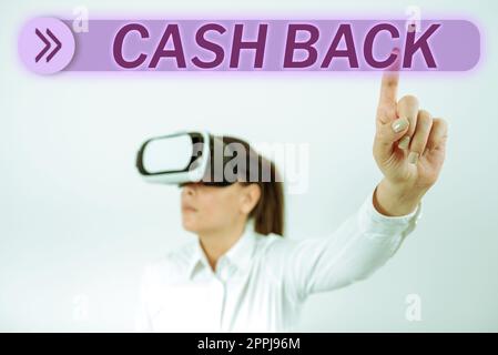 Schreiben mit Text „Cashback“. Der Anreiz für den Geschäftsansatz bot den Käufern bestimmte Produkte an, bei denen sie Bargeld erhielten Stockfoto