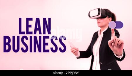 Schreiben, in dem Text Lean Business angezeigt wird. Geschäftsüberblick Verbesserung der Abfallminimierung ohne Einbußen bei der Produktivität Stockfoto