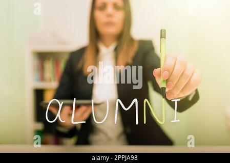 Schild mit Alumni. Wort für ehemaligen Schüler oder Schüler, besonders für männlichen Schüler einer bestimmten Schule Stockfoto