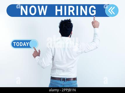 Schreiben mit Text „Aktuelle Einstellung“. Wort für „Workforce Wanted Employees Recruitment Today Job Opportunity“ Stockfoto