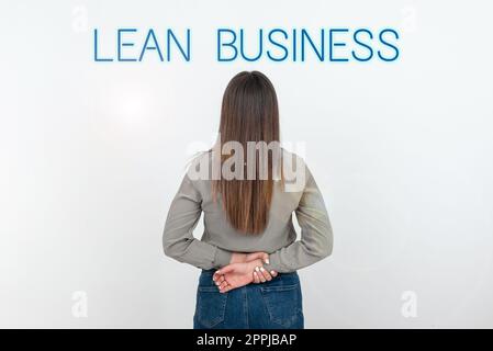 Inspiration mit Schild „Lean Business“. Verbesserung des Internetkonzepts zur Minimierung von Verschwendung ohne Einbußen bei der Produktivität Stockfoto