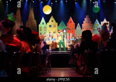 Koelner Karneval - Aufzeichung der ZDF Maedchensitzung Stockfoto