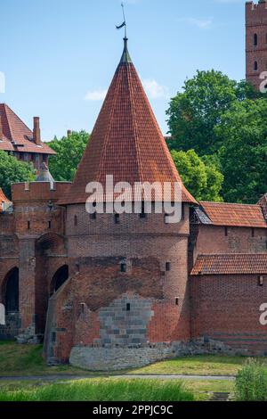 Malbork Castle aus dem 13. Jahrhundert, mittelalterliche teutonische Festung am Fluss Nogat, Malbork, Polen Stockfoto