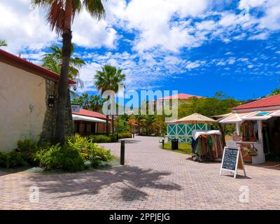 Charlotte Amalie Center und Einkaufsviertel am Hafen Stockfoto