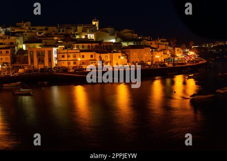 Ferragudo an der Algarve Stockfoto