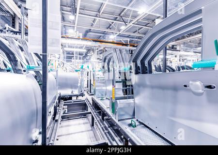 Ersatzteile in einem Automobilwerk Stockfoto