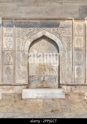 Kilic Ali Pasha Brunnen oder Tophane Brunnen, ein öffentlicher Brunnen aus dem 18. Jahrhundert, oder Sabil, Beyoglu, Istanbul, Türkei Stockfoto