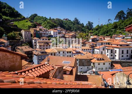 Das Fischerdorf Cudillero in Asturien, Spanien Stockfoto