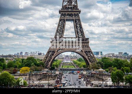 Blick auf den Eiffelturm vom Trocadero Garden, Paris Stockfoto