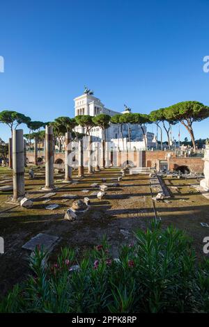 Blick vom Trajan's Forum of Victor Emmanuel II Monument, Rom, Italien Stockfoto