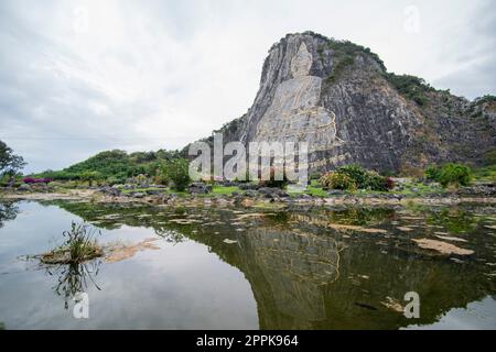 THAILAND PATTAYA BUDDHA HÜGEL KHAO CHI CHAN Stockfoto