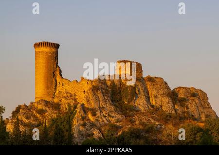 Ruinen des Chateau de lÂ in der Nähe des Chateauneuf-du-Pape, Provence, Frankreich Stockfoto