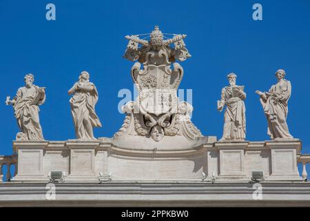 Wappen des Heiligen Stuhls und der Vatikanstadt, des Vatikans, Roms, Italiens. Stockfoto