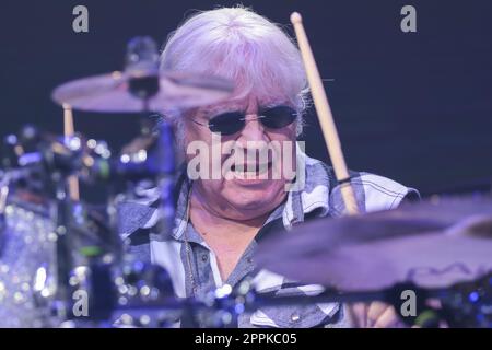 PR - CURITIBA - 04/23/2023 - CURITIBA, SHOW IN TIEFEM LILA - Ian Paice, während einer Aufführung der Band Deep Purple, bei Live in der Stadt Curitiba, diesen Sonntag (23). Die britische Band ist auf Tour in Südamerika. Foto: Robson Mafra/AGIF/Sipa USA Stockfoto