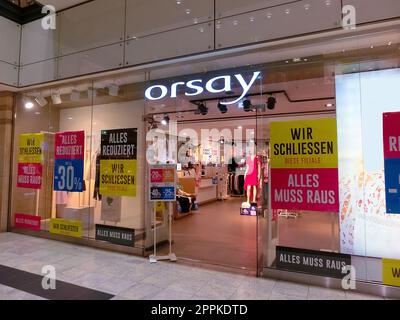 Modegeschäft Orsay in Neu-Isenburg, Deutschland Stockfoto