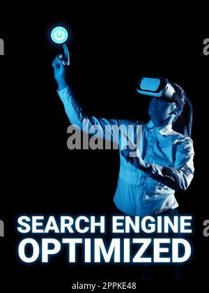 Handgeschriebenes Schild Suchmaschine optimiert. Geschäftsansatz zur Maximierung der Besucherzahl einer Website Stockfoto
