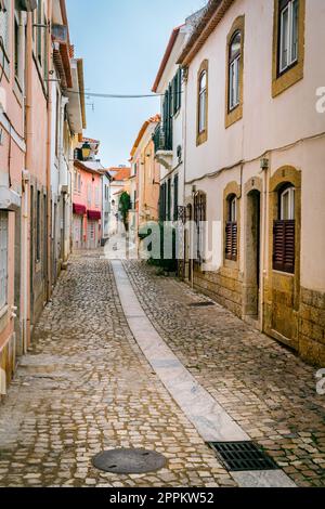 Straße in Cascais Stockfoto