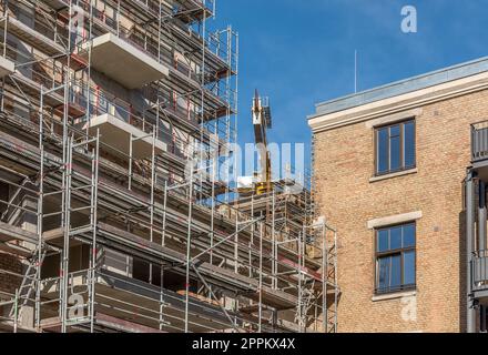 Umbau und Restaurierung eines alten Fabrikstandortes in Wohnungen Stockfoto