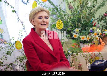 MOSTYSKA, UKRAINE - 21. APRIL 2023 - First Lady of Poland Agata Kornhauser-Duda besucht Saint Queen Jadwiga Lyseum N3, Mostyska, Region Lemberg, West Stockfoto