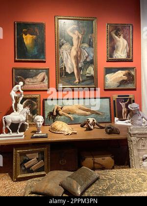Im Zimmer des Museo Fortuny in Venedig Stockfoto