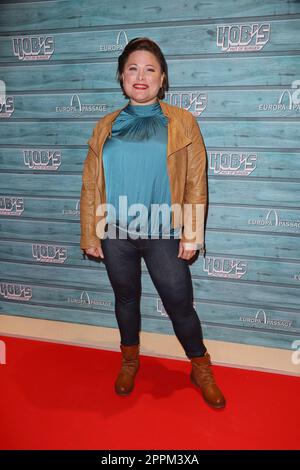 Nadine Hahl, Eröffnung der Herdhütte von Burger in der Europa-Passage, Hamburg, 15.02.2023 Stockfoto