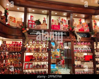 Nobis Store Schaufenster. Nobis Printen ist seit 1858 ein familiengeführtes Bäckereiunternehmen mit 38 Bäckereien und Bäckereien in und um Aachen deutschland. Stockfoto