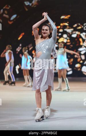 Gabriella Papadakis (olympische Meisterin 2022 im Eistanzen), zeigen Sie Bilder der Eisshow Holiday on Ice 2023 - A New Day im Tempodrom in Berlin. Stockfoto