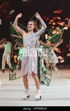 Gabriella Papadakis (olympische Meisterin 2022 im Eistanzen), zeigen Sie Bilder der Eisshow Holiday on Ice 2023 - A New Day im Tempodrom in Berlin. Stockfoto