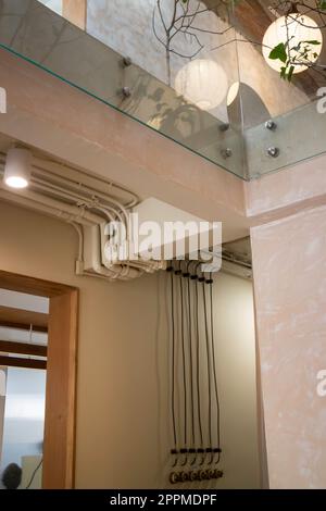 Moderne Hipster-Stil-Loft-Apartmentdetails Stockfoto