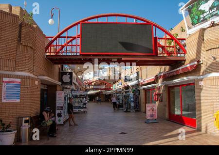 Centro Comercial San Eugenio, Costa Adeja, Teneriffa, Spanien 08. August 2022 Stockfoto