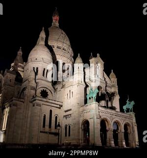 Paris, Frankreich - 01. Januar 2022: Basilika Sacre Coeur in Paris, Frankreich Stockfoto