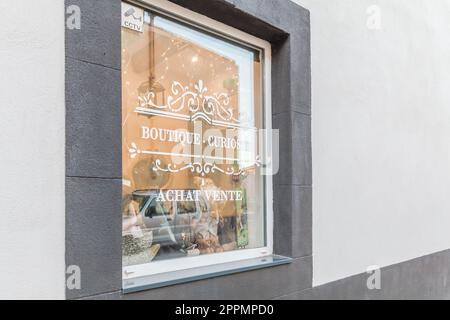 Fassade des Maison Noilly Prat in Marseillan, Frankreich Stockfoto