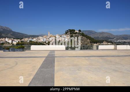 Hausfassaden, Stadtlandschaften, Polop de la Marina, Provinz Alicante, Costa Blanca, Spanien, März 2023 Stockfoto