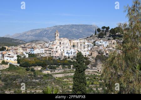 Hausfassaden, Stadtlandschaften, Polop de la Marina, Provinz Alicante, Costa Blanca, Spanien, März 2023 Stockfoto