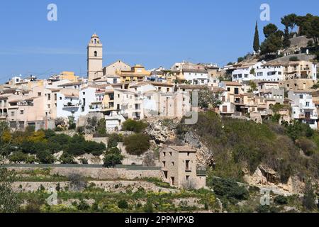 Hausfassaden, Stadtlandschaften, Polop de la Marina, Provinz Alicante, Costa Blanca, Spanien, März 2023 Stockfoto