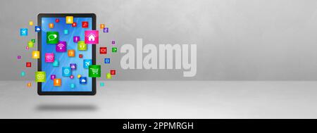 Fliegende Symbole um einen Tablet-PC herum. Cloud-Computing-Konzept Stockfoto