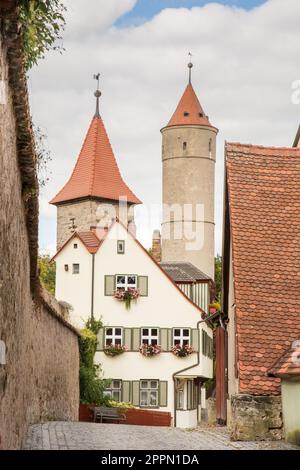 Mittelalterliche Wachturm in der historischen Altstadt von Dinkelsbühl Stockfoto