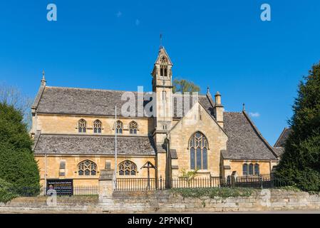 Die Pfarrkirche Saint Catharine in der hübschen Marktstadt Chipping Campden in Gloucestershire Stockfoto